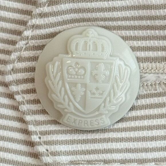 Express Blue White Striped Seersucker Chino 2” Inseam Shorts. 0. NEW. - Picture 4 of 9